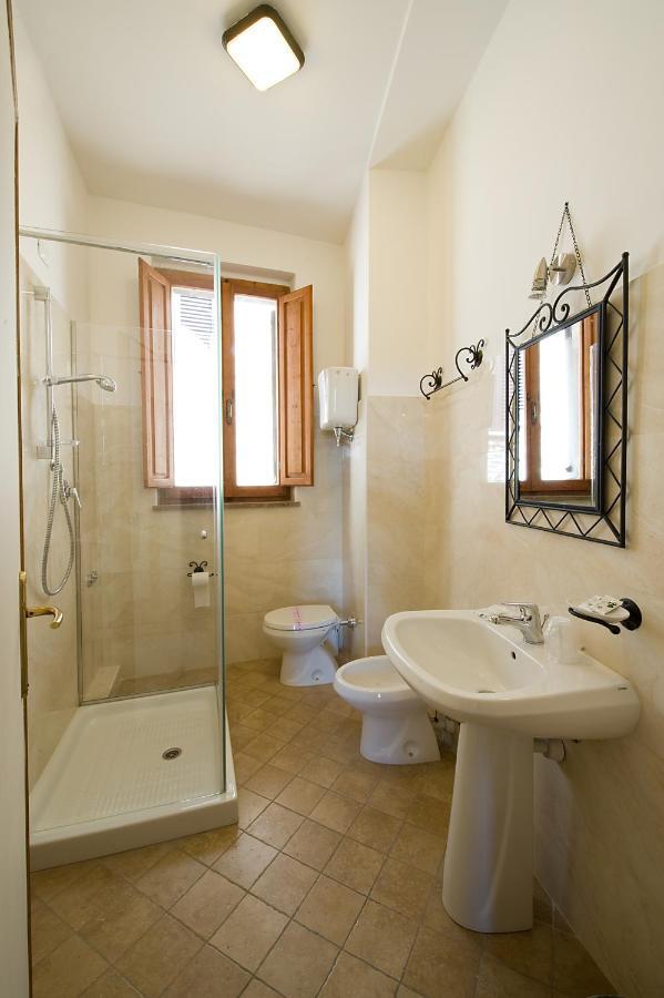 Hotel Properzio Assisi Eksteriør bilde