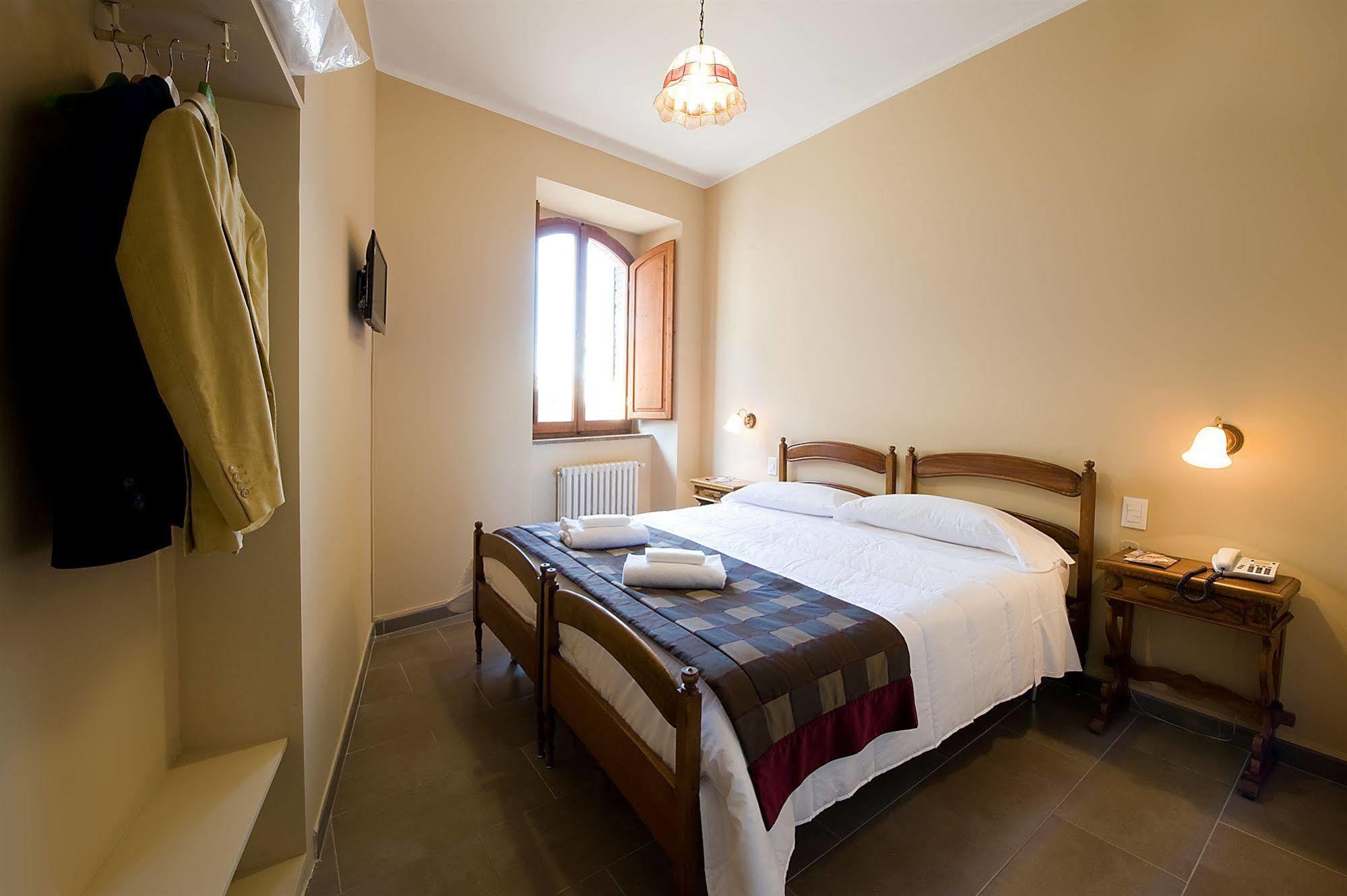 Hotel Properzio Assisi Eksteriør bilde